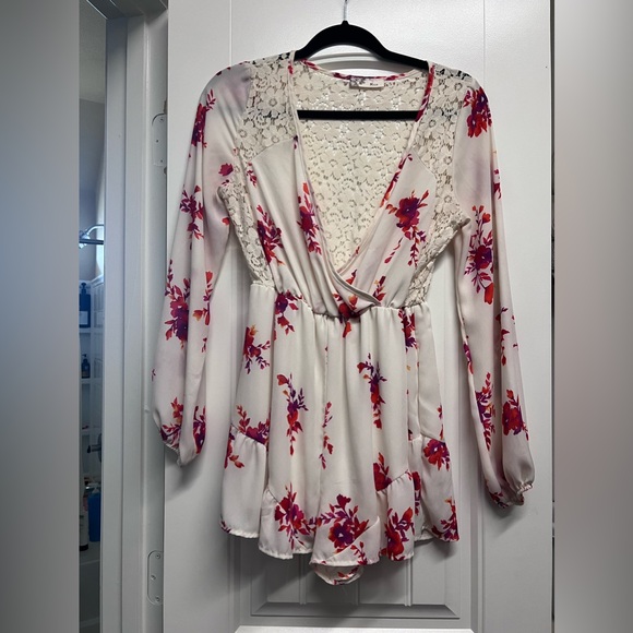 Romper - Picture 1 of 3